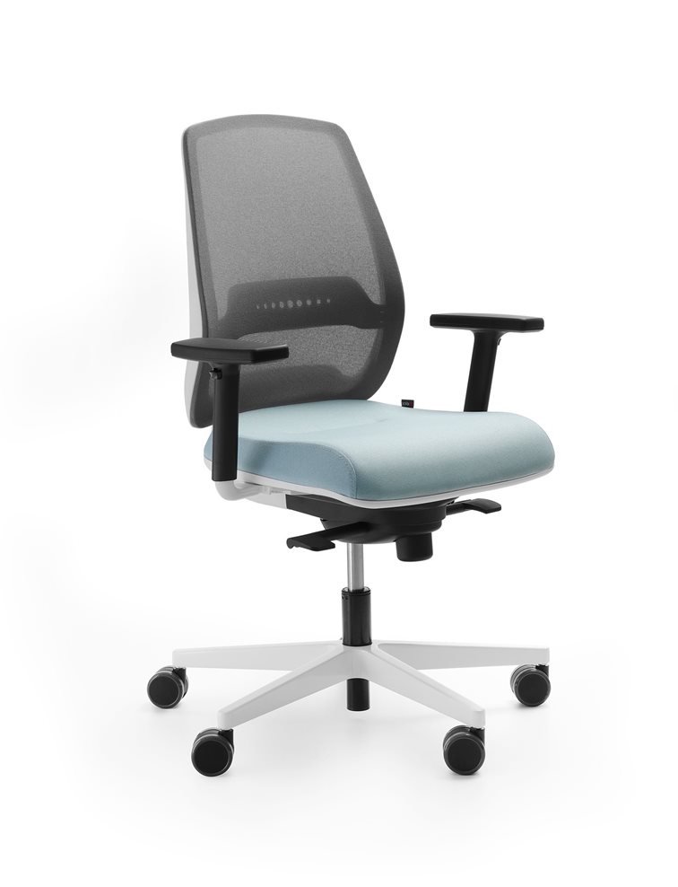 2017 06 08 mo102p49 white 1