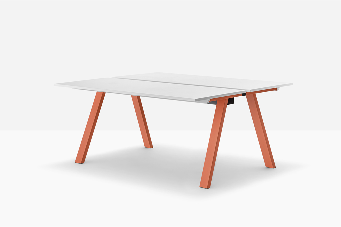 Arki Table Desk ARK9 159X140 AR500 406 00202 low