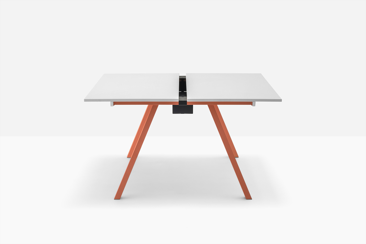 Arki Table Desk ARK9 159X140 AR500 406 00203 low