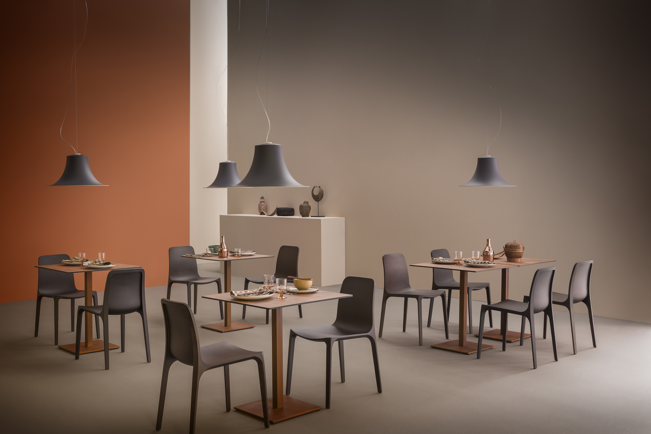 FRIDA 752 W+TAVOLO INOX 4402 EC low