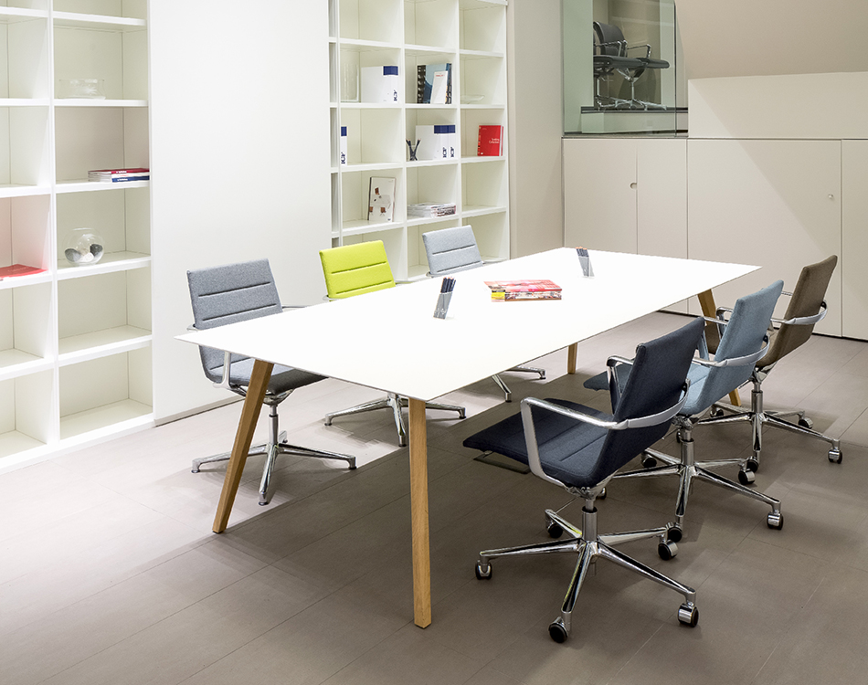 ICF office table Bevel meeting AMB04