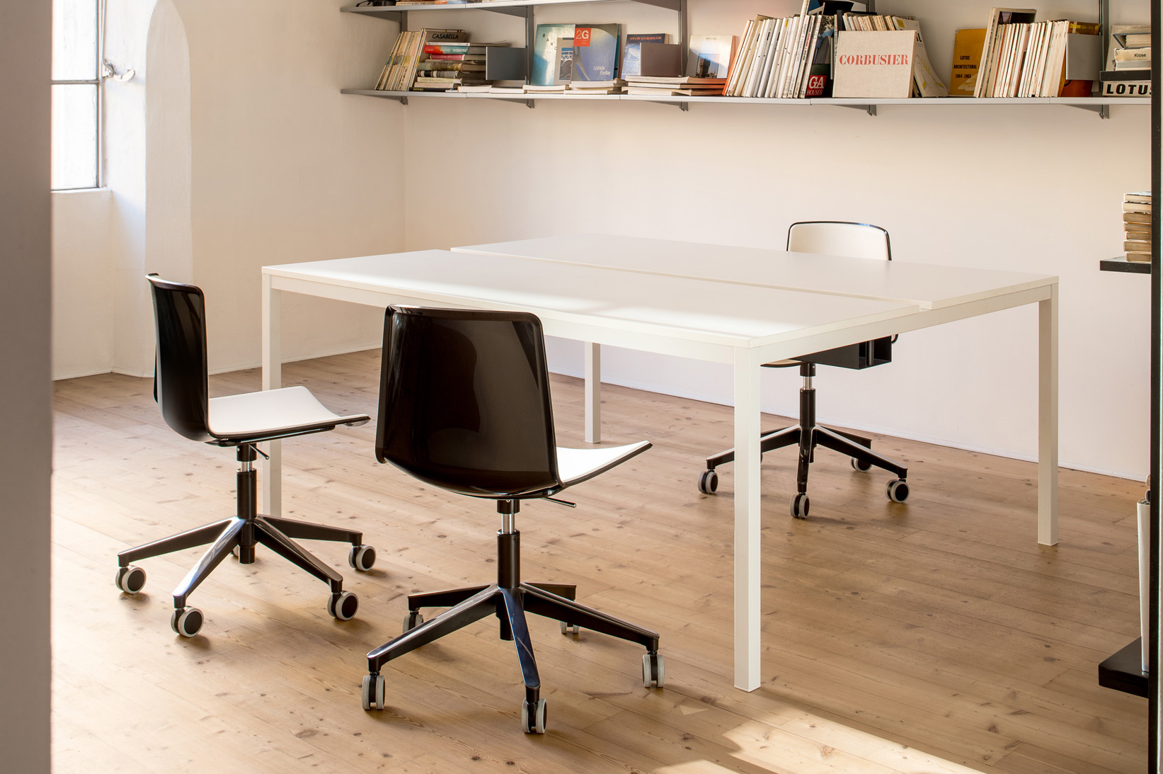 KUADRO DESK TK2S179X140 BI+TWEET 891 BI NE NE 02 low2