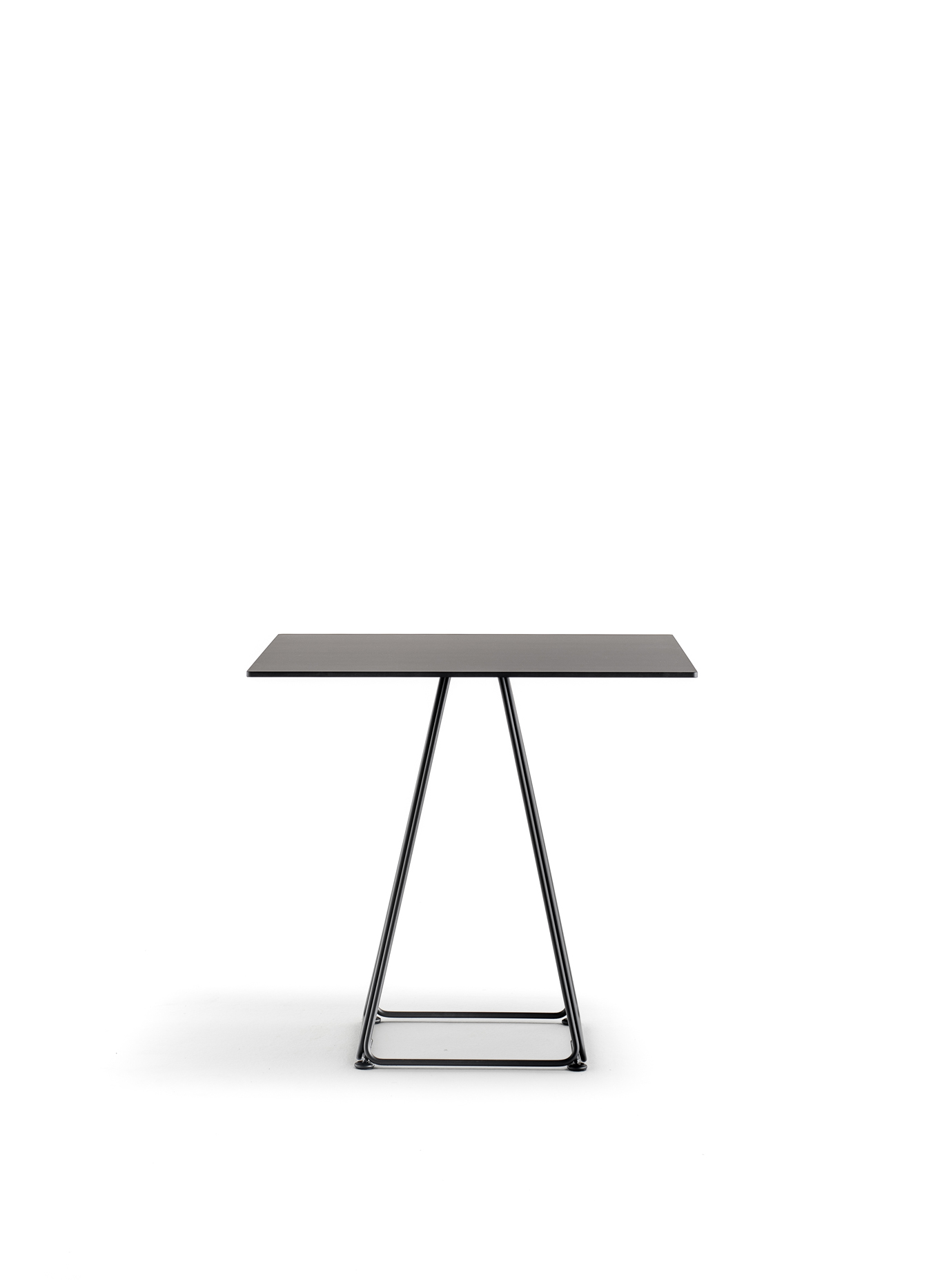 LUNAR 5440 NERO+ 69X69 FNP low