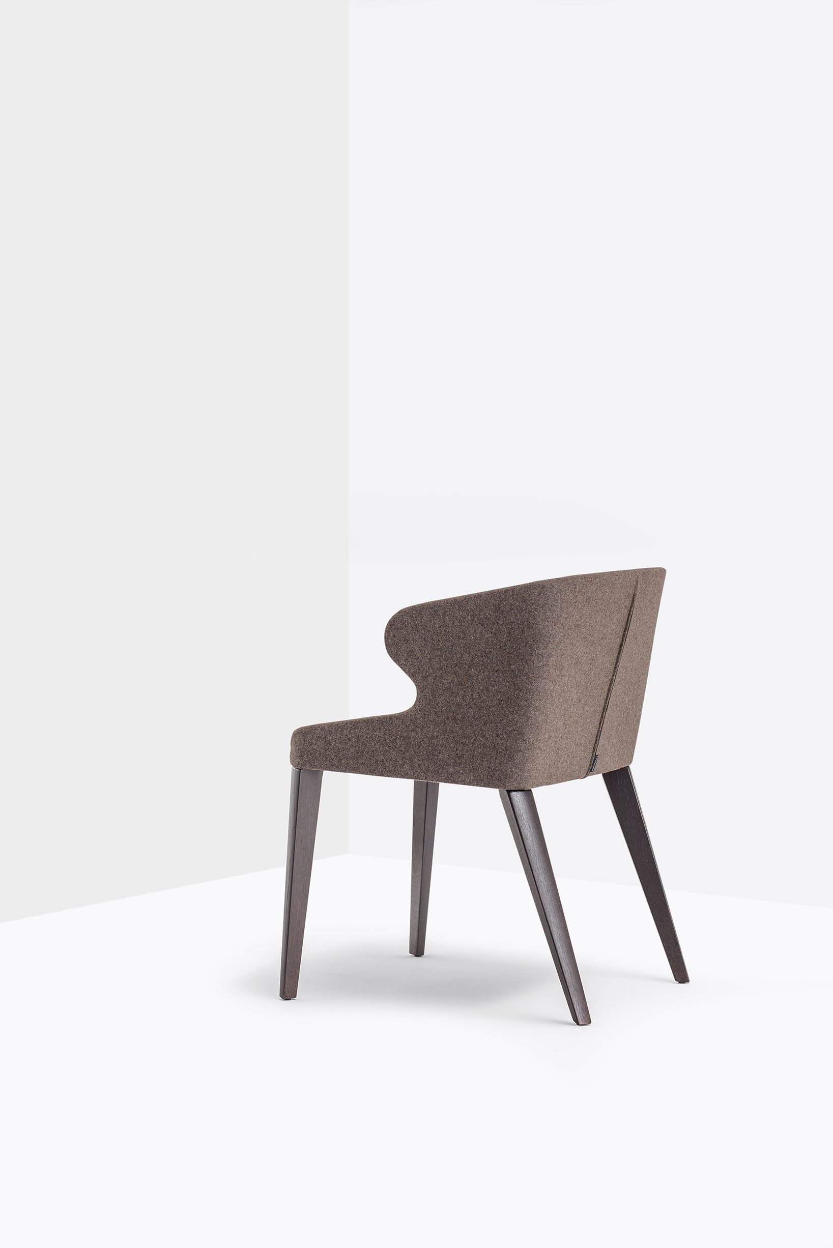 Leila 681 G116 W4 low