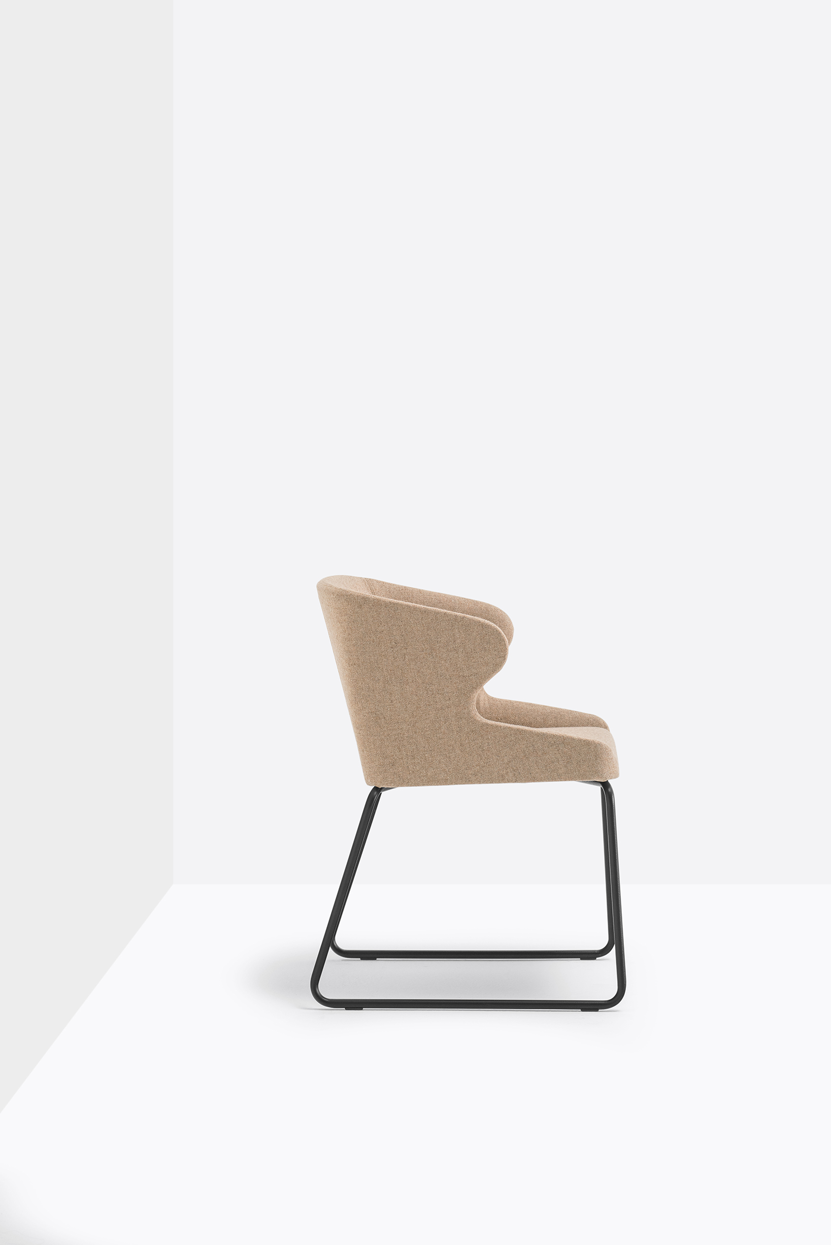 Leila 682 C04 NERO2 low