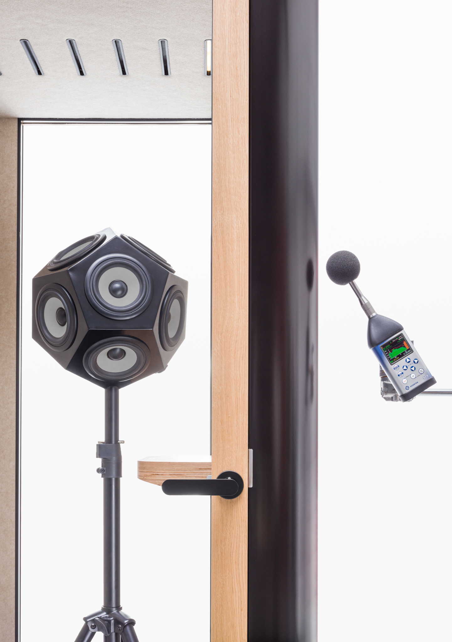 MuteDesign Space S 12