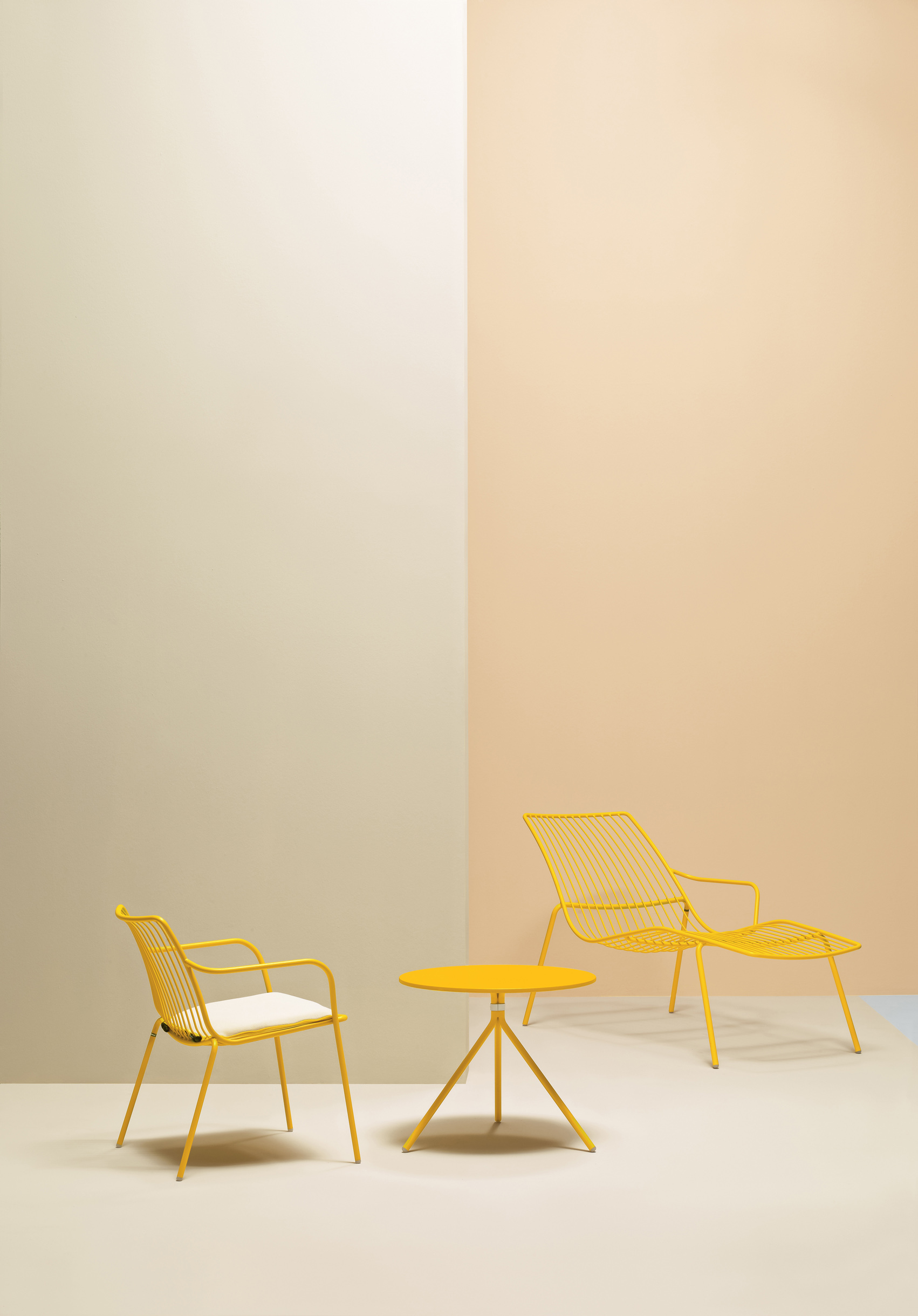 NOLITA TABLE CHAISE LONGUE FAMILY 02 low