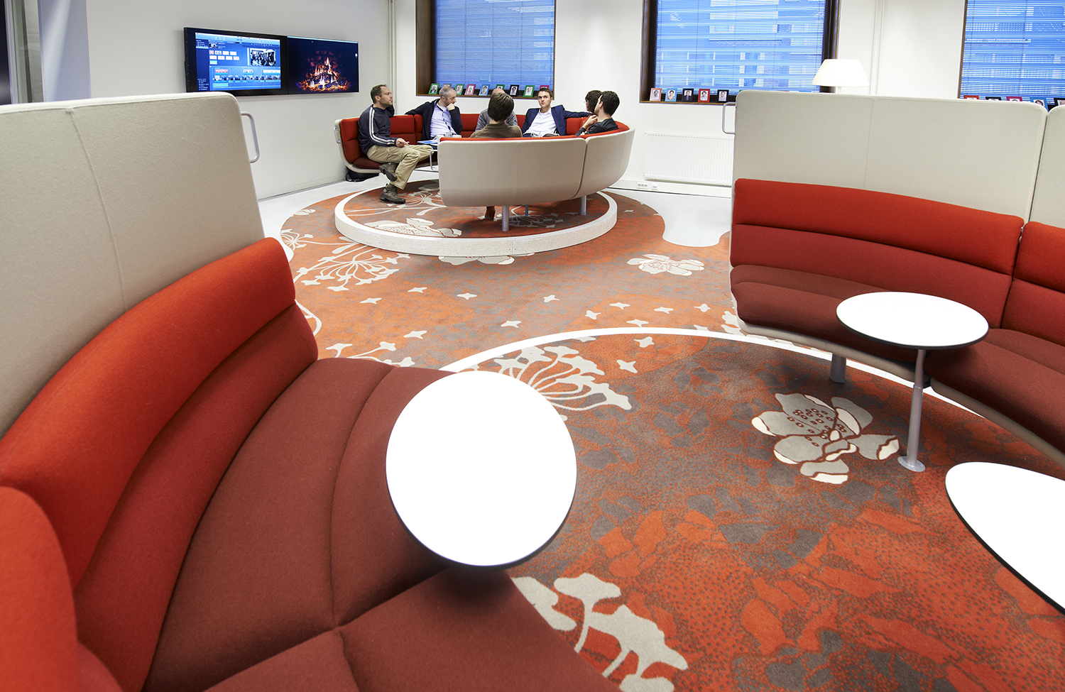 R374 Veldhoen Company 12