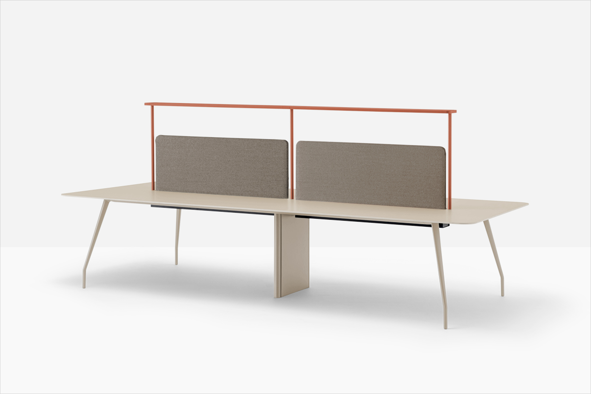 Rizz Workstation TRZ2 340X150CC SA100 FNP0719+K LUCE LB264 AR500+DSP L120 G252 low