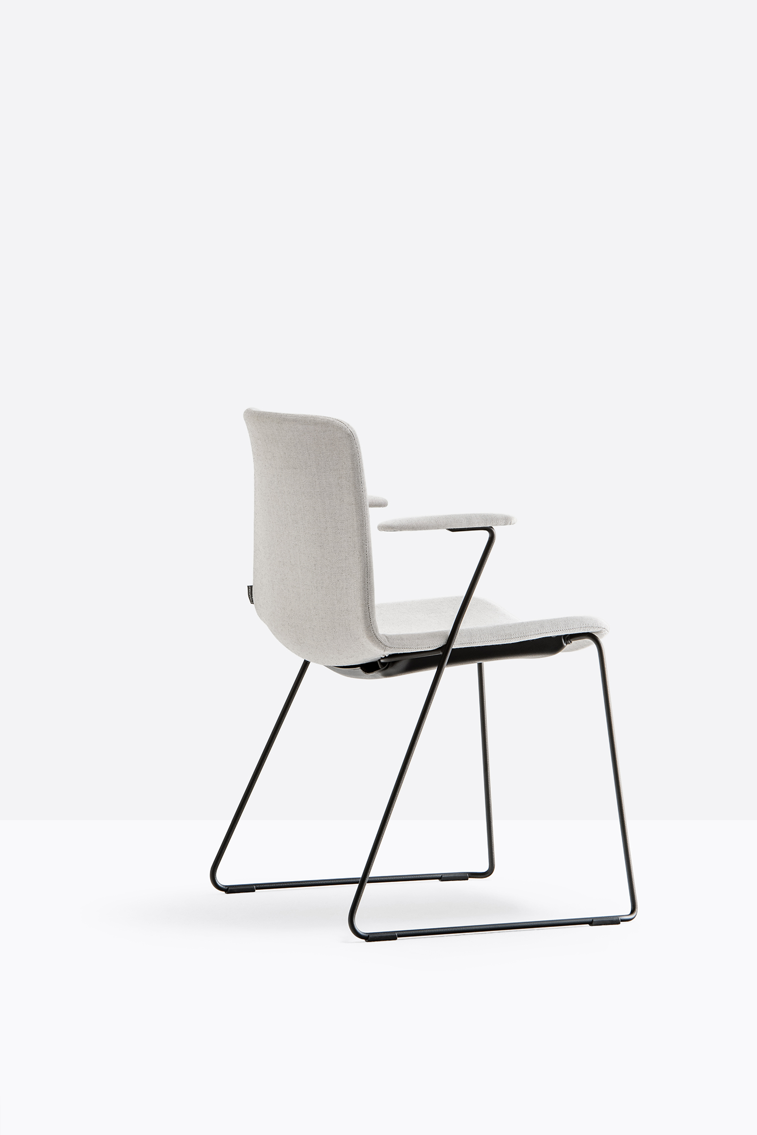 Tweet 898 2 NERO TC1913 low