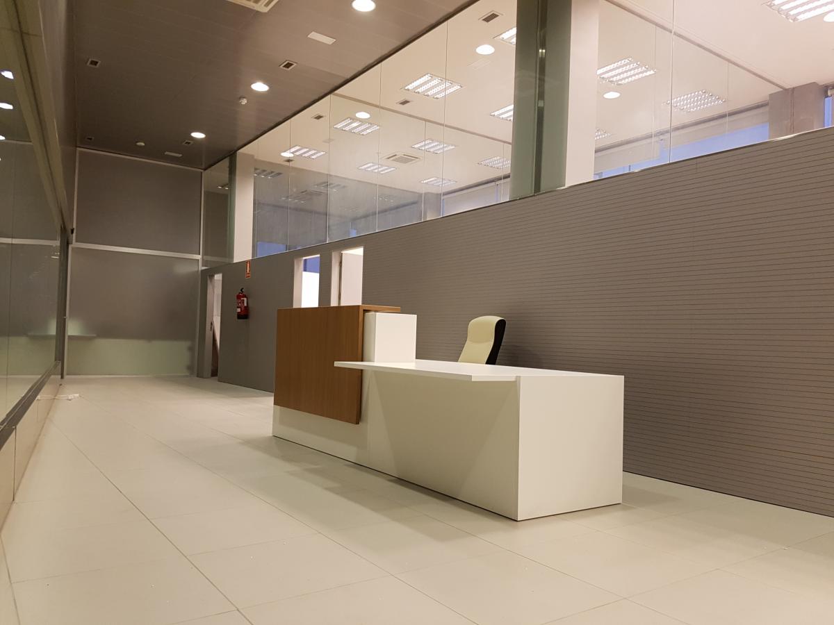 Quadrifoglio Z2 Reception Counter - Stunning Italian Reception Desk ...
