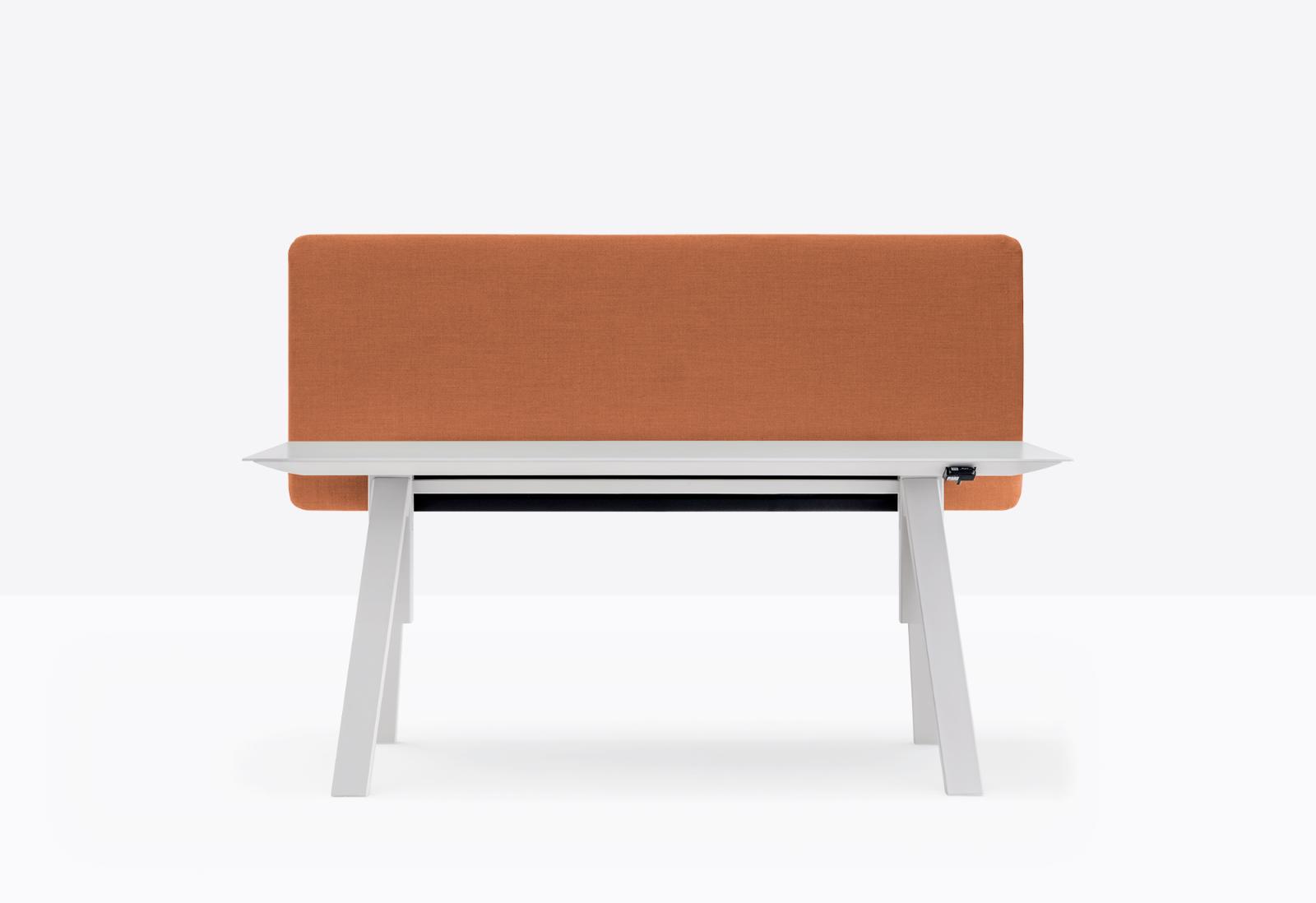arki table adj desk still 02