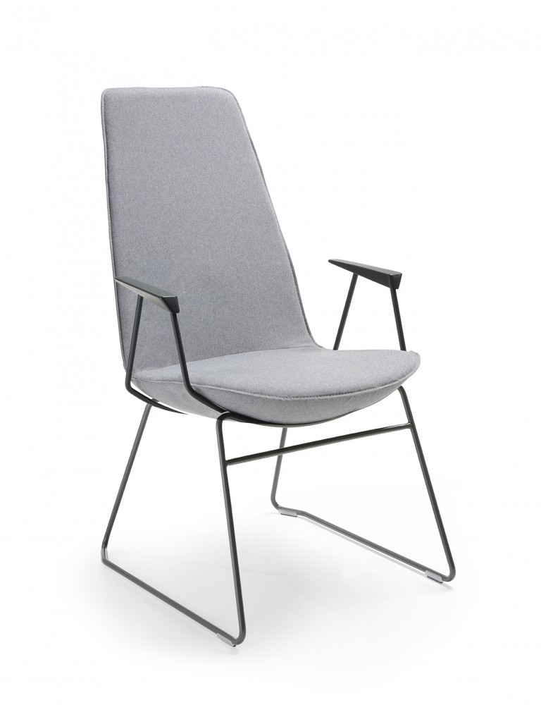 lm627p crop 768 1000