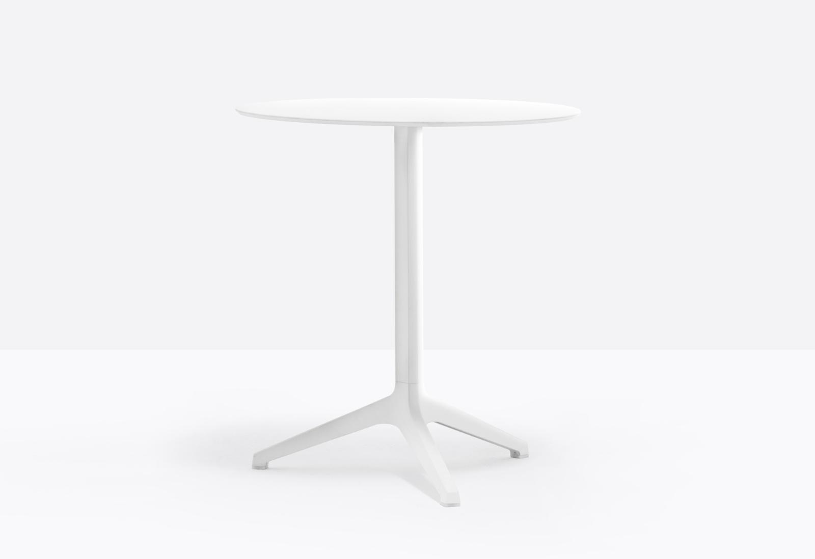 ypsilon 4790 still 02