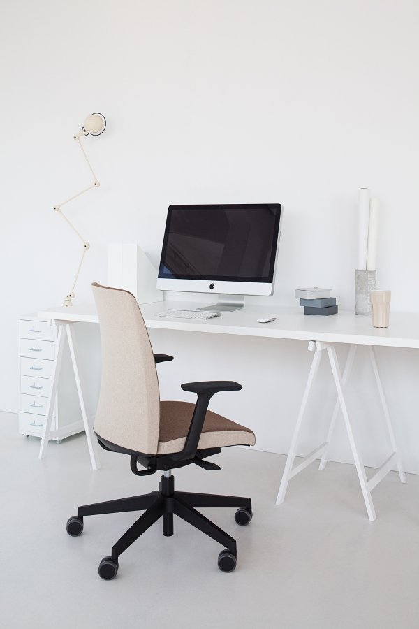 0f485a51 600 900 0f485a5165b725300e22c9a0f6b3b7d4