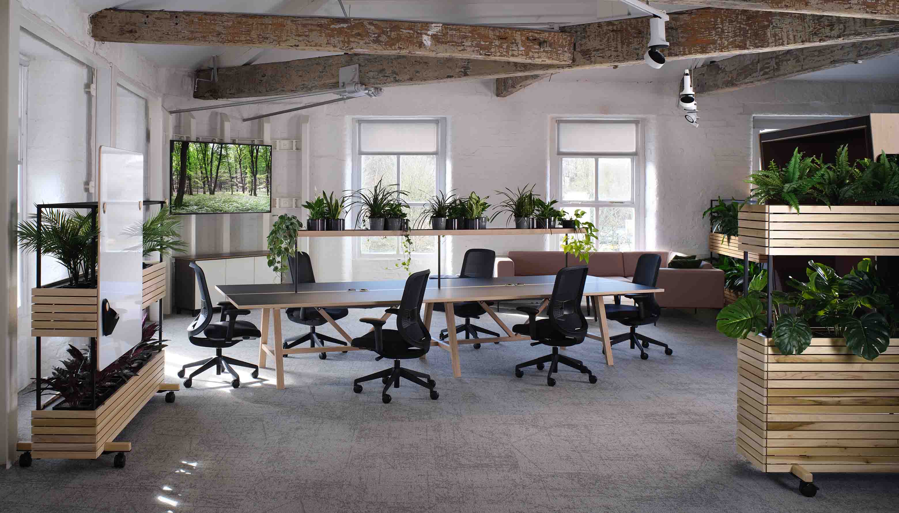 1684768805Smartworking Huddersfield DO HBA