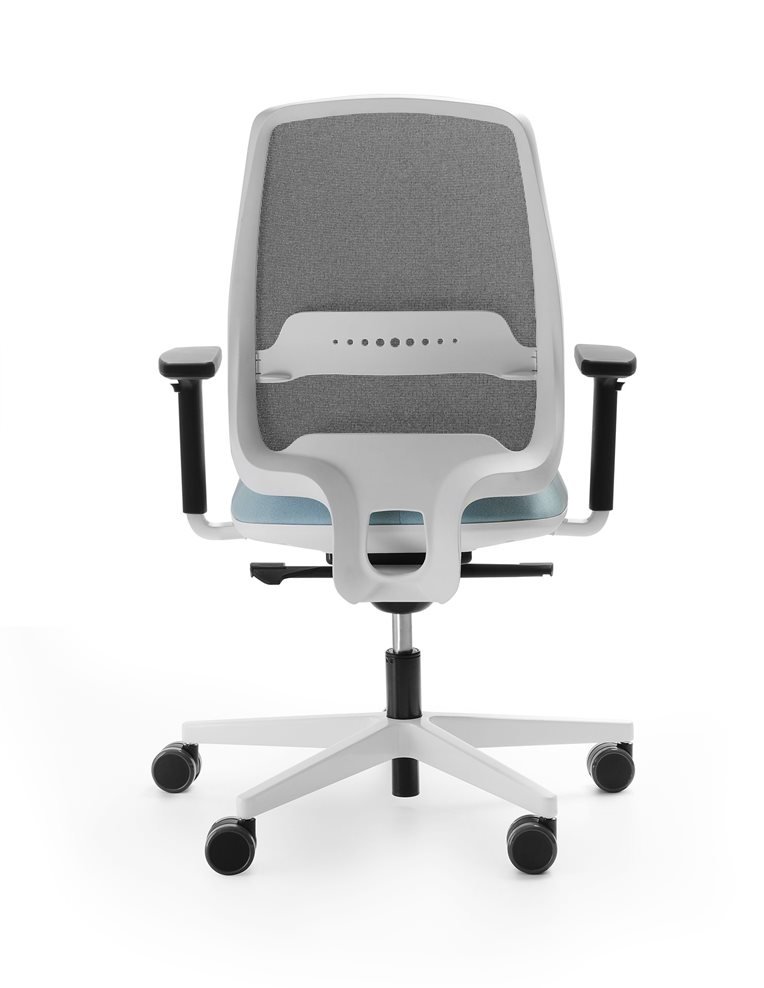 2017 06 08 mo102p49 white 4