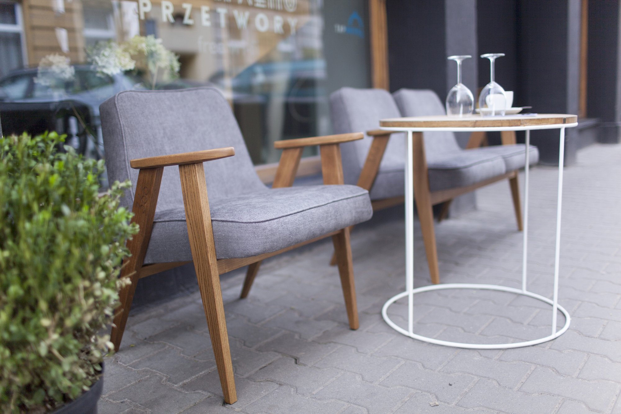 366 Concept 366 armchair Loft 04 Grey Dark Oak mood copy