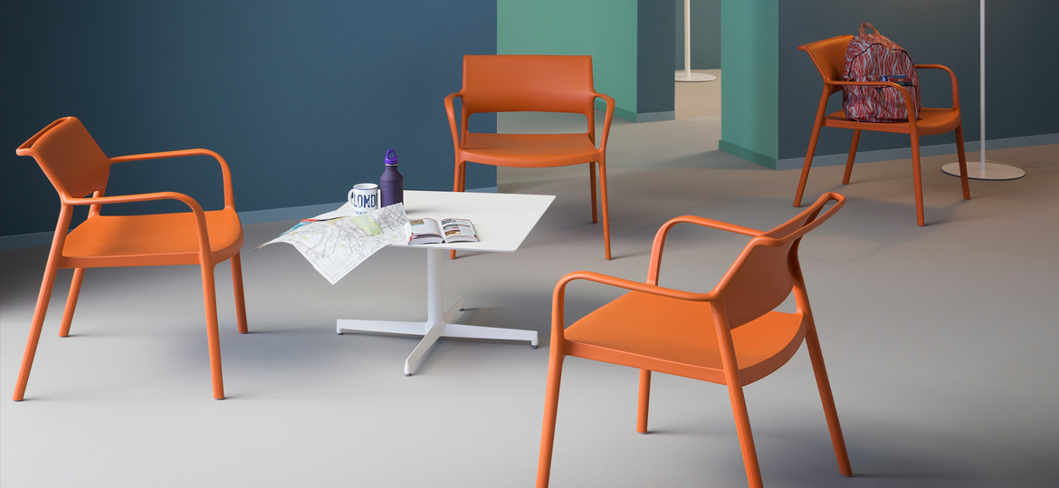 AraLounge LajaTable hotel 001