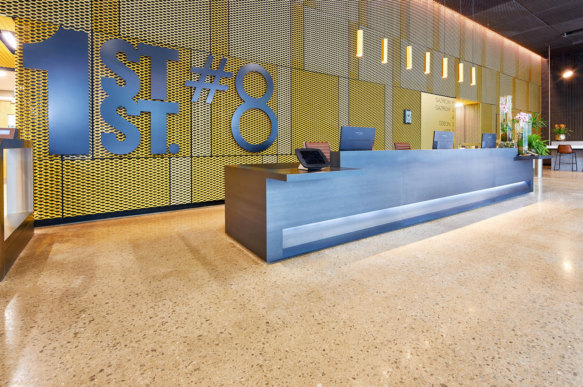 Blok Hot Rolled Steel Modular Reception Desk