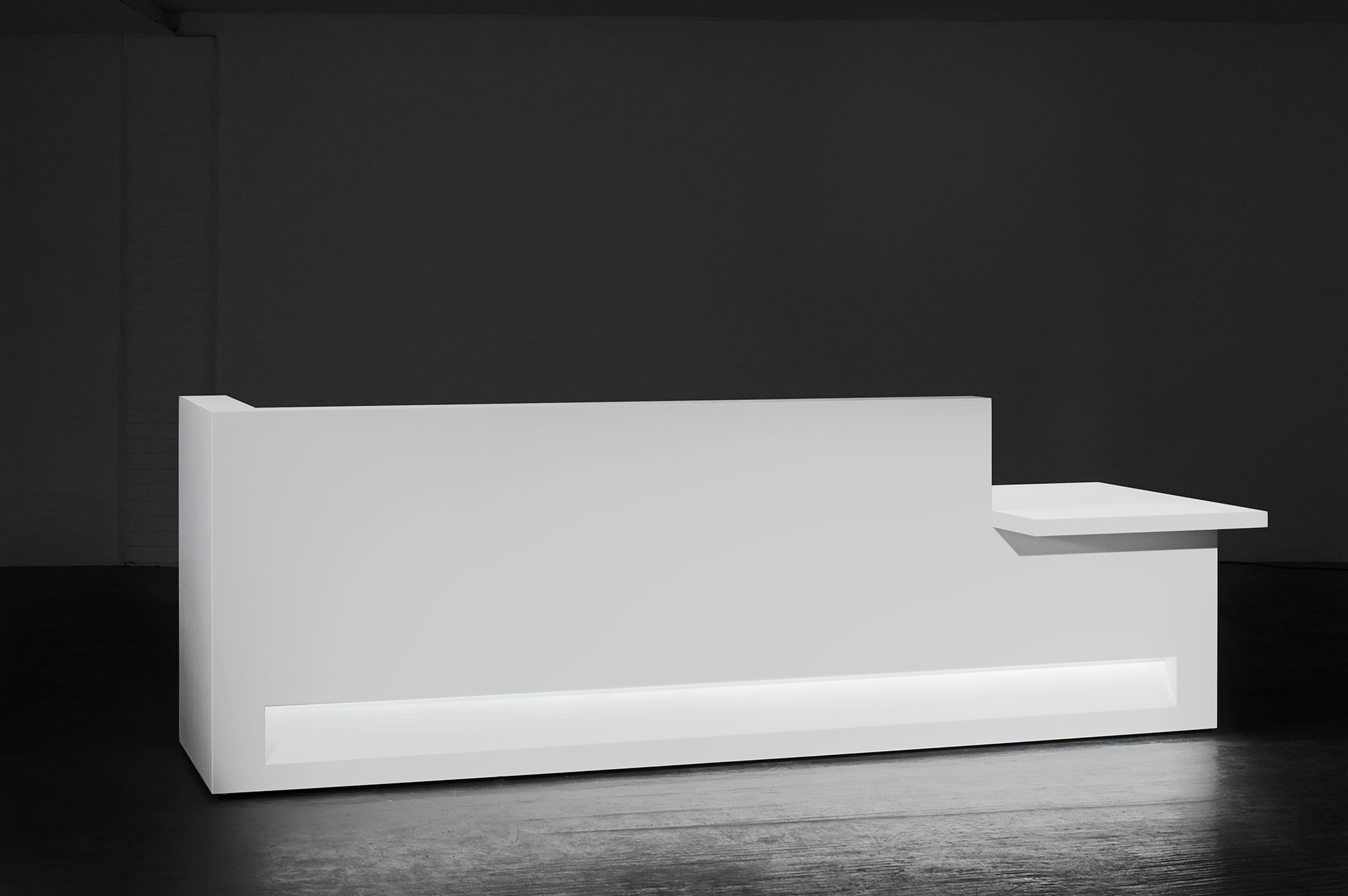 Blok Modular Reception Desk in Solid Surface2