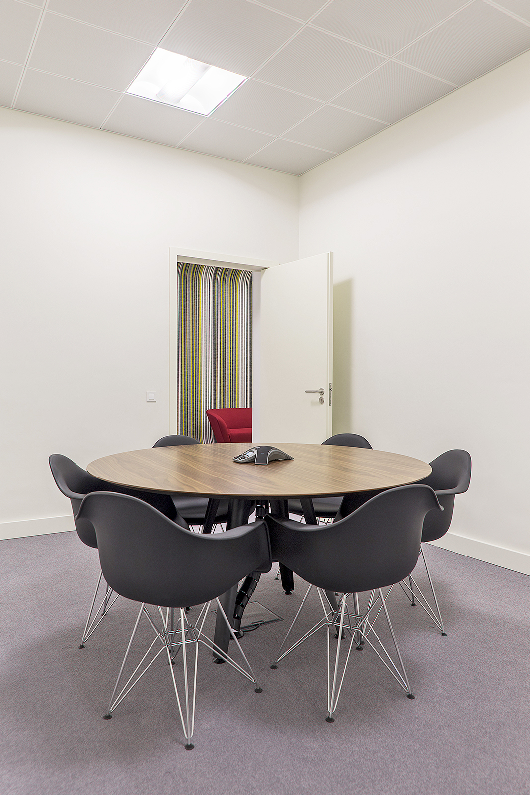 C sala reunioes peq 01 low