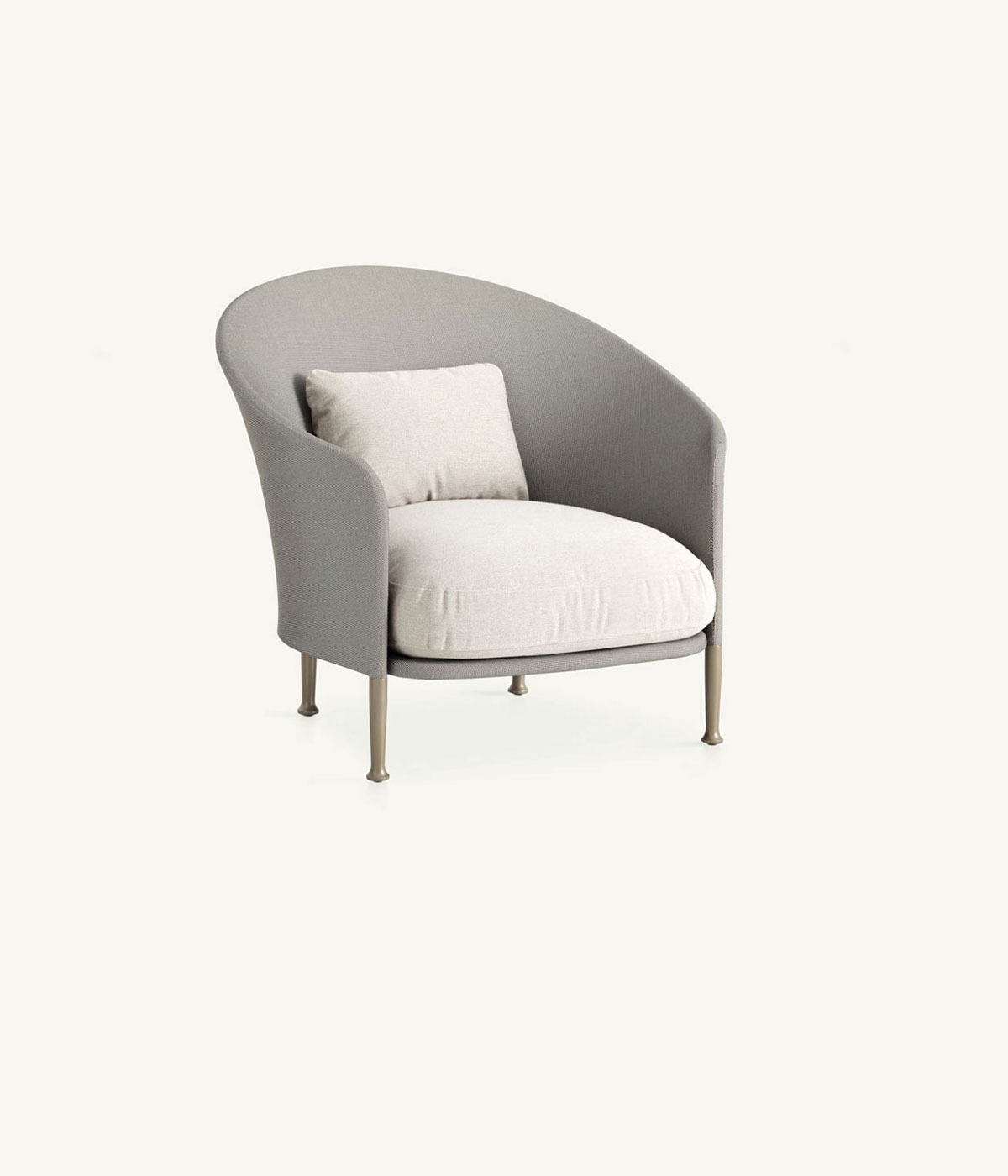 C830 liz low armchair web L 11