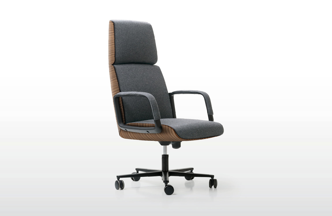 CHARLES WOOD GALLERY 02 1151x750