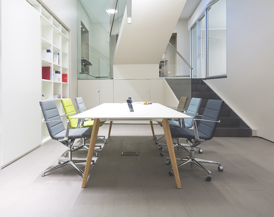 ICF office table Bevel meeting AMB03