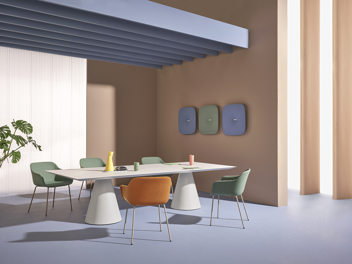 Ikon table ambientata 2022 low