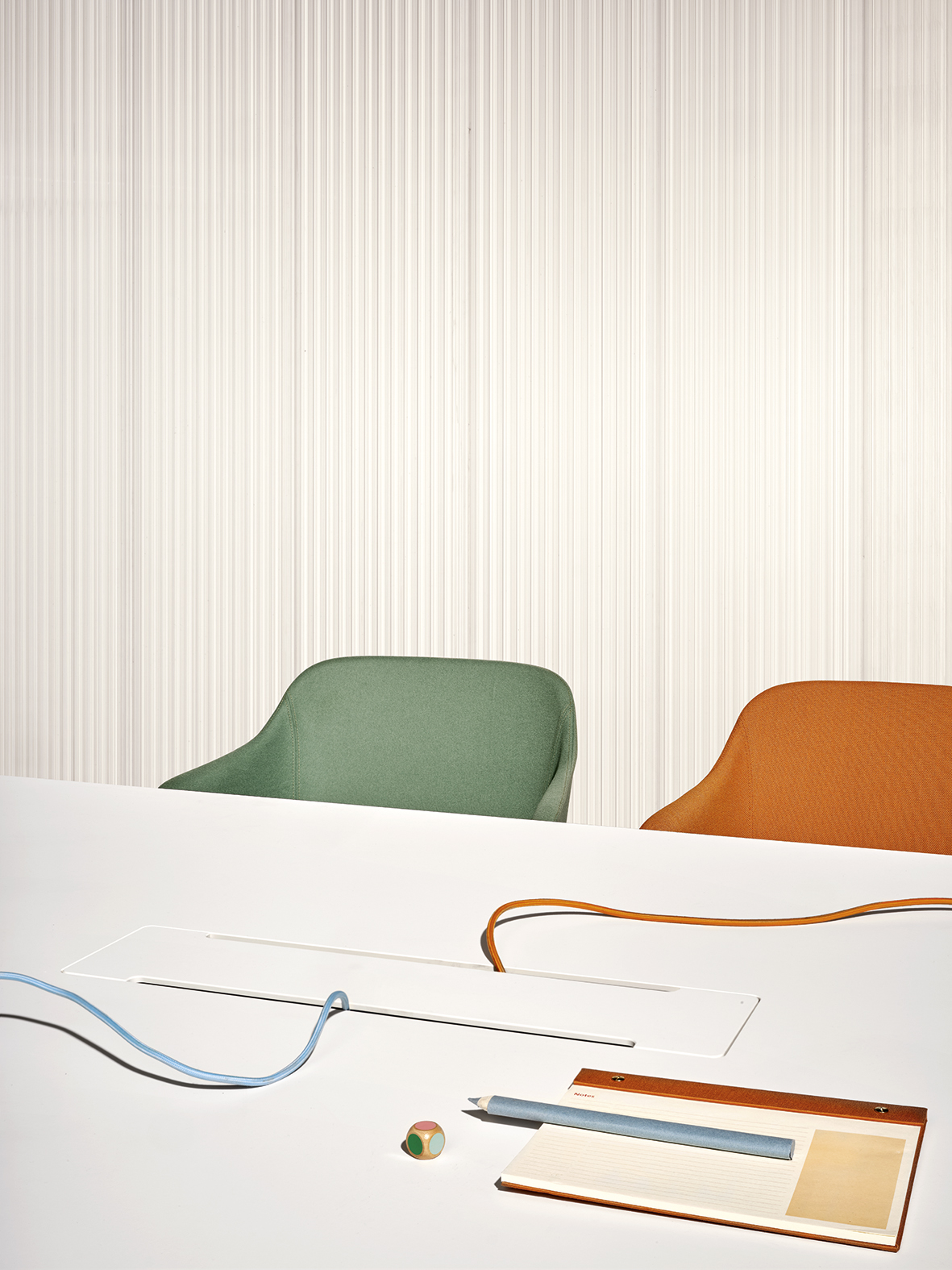 Ikon table ambientata 20223 low