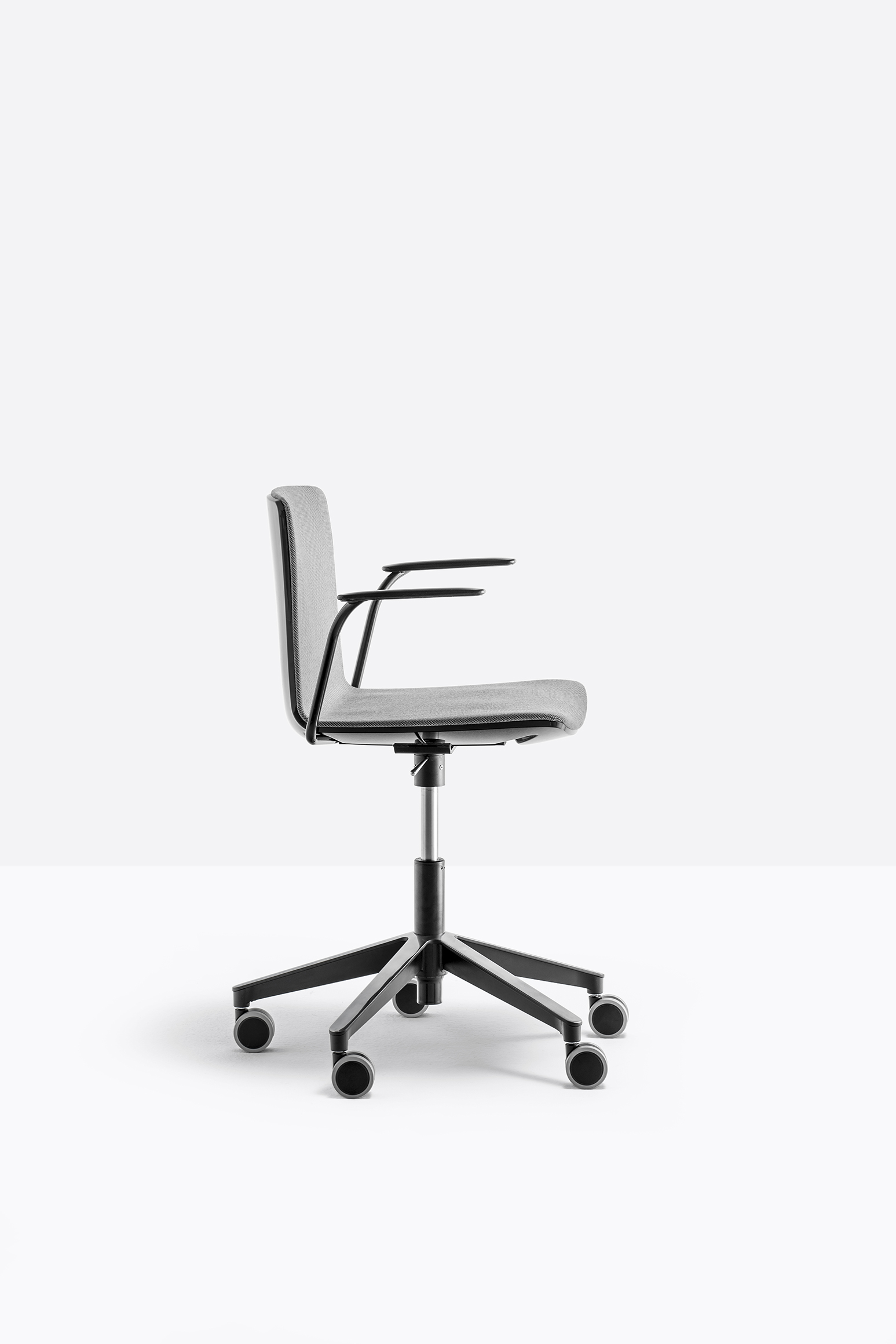 Noa 728 3 NE G63 NERO low