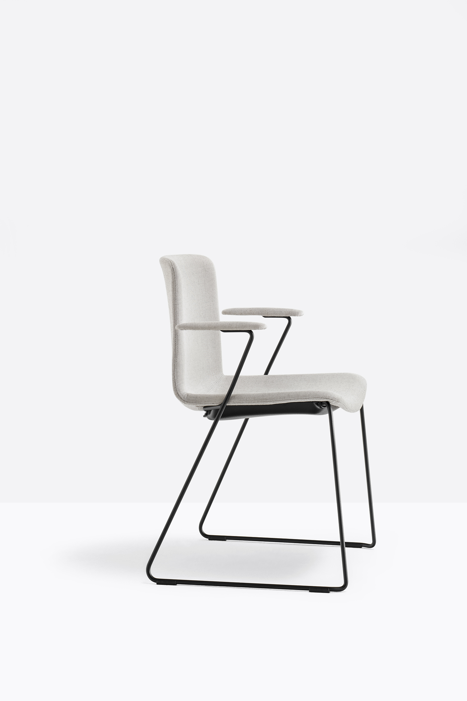 Tweet 898 2 NERO TC1912 low