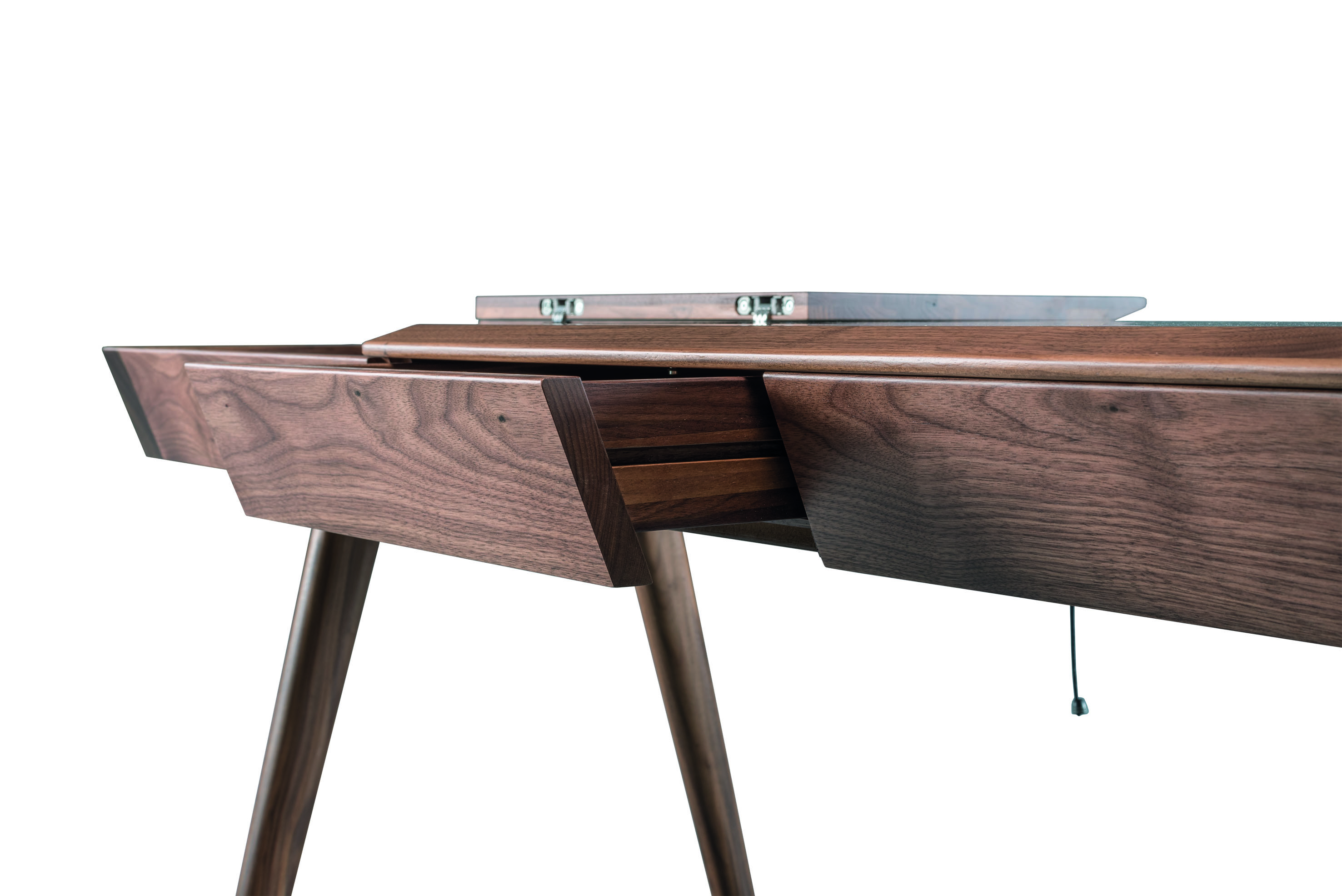 WEWOOD METISdesk Walnut 01