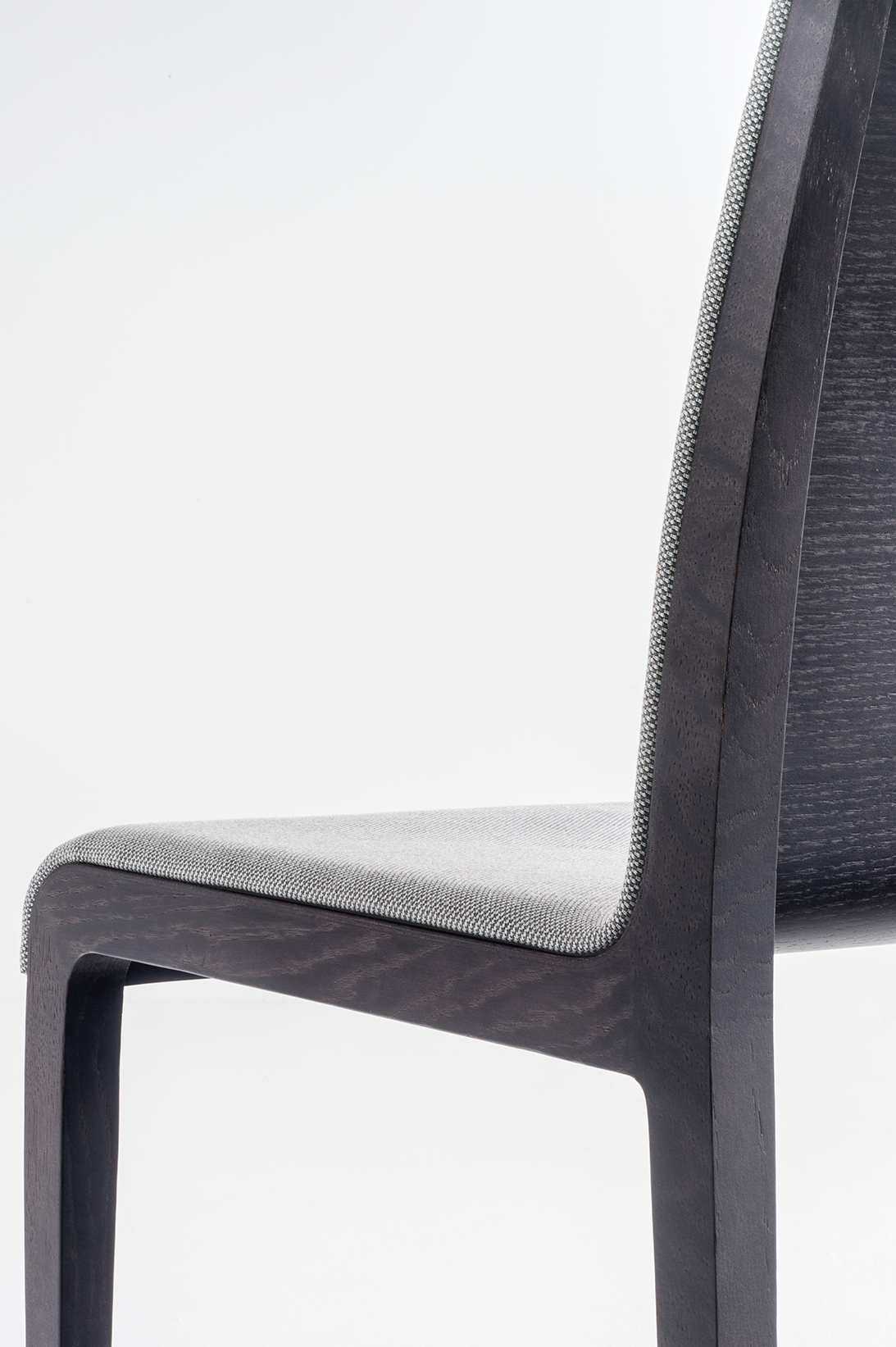 Young 423 W D404 low