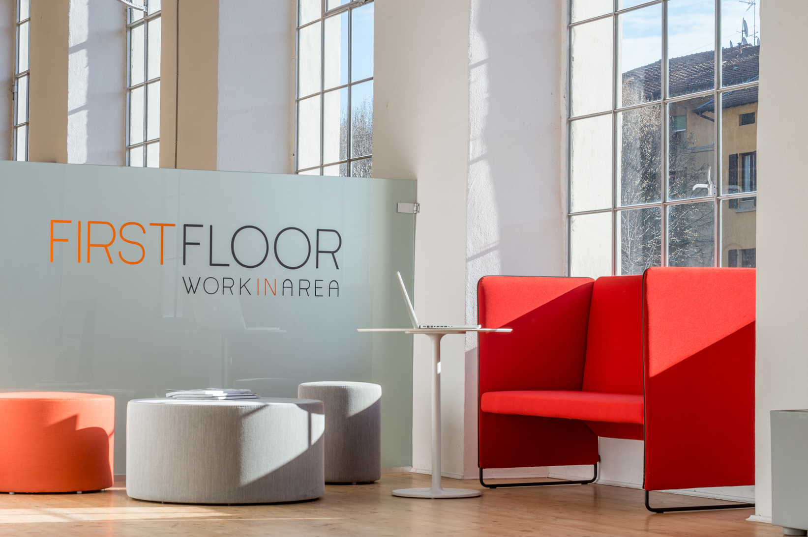 ZIPPO ZIP2P H100 C77 AMBIENTATA low