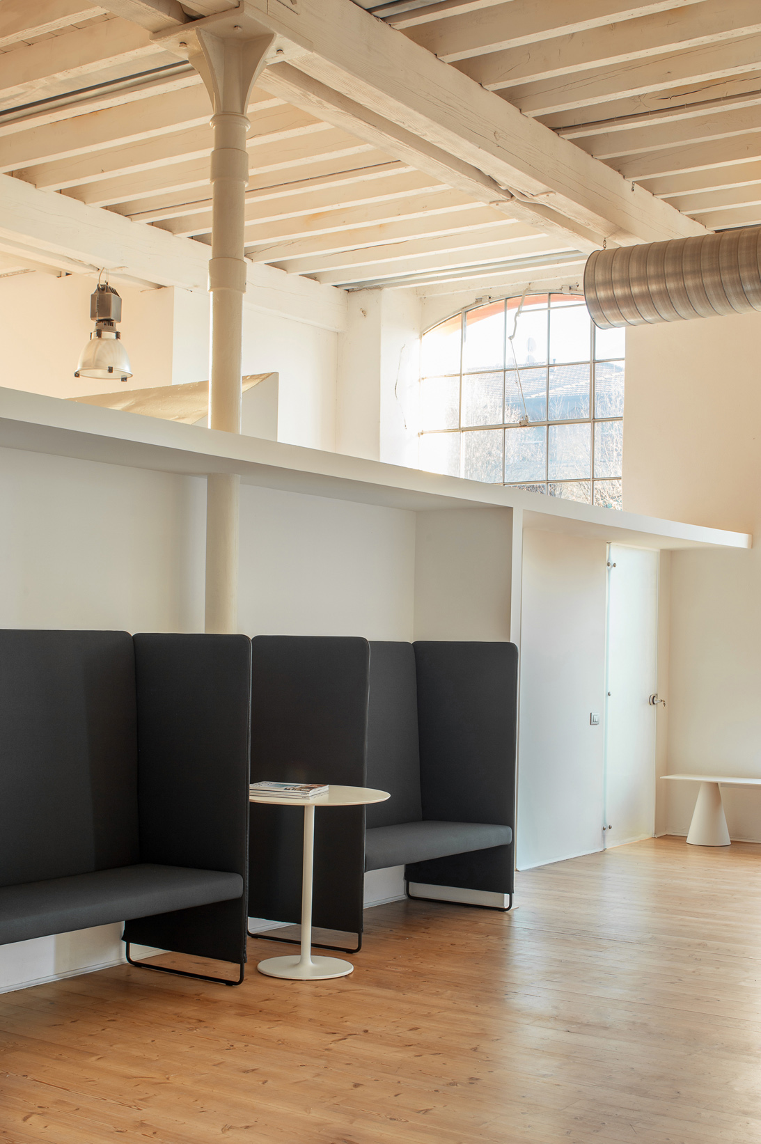 ZIPPO ZIP2P H140 C75 AMBIENTATA 03 low