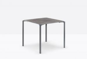 Jump Table by Pedrali