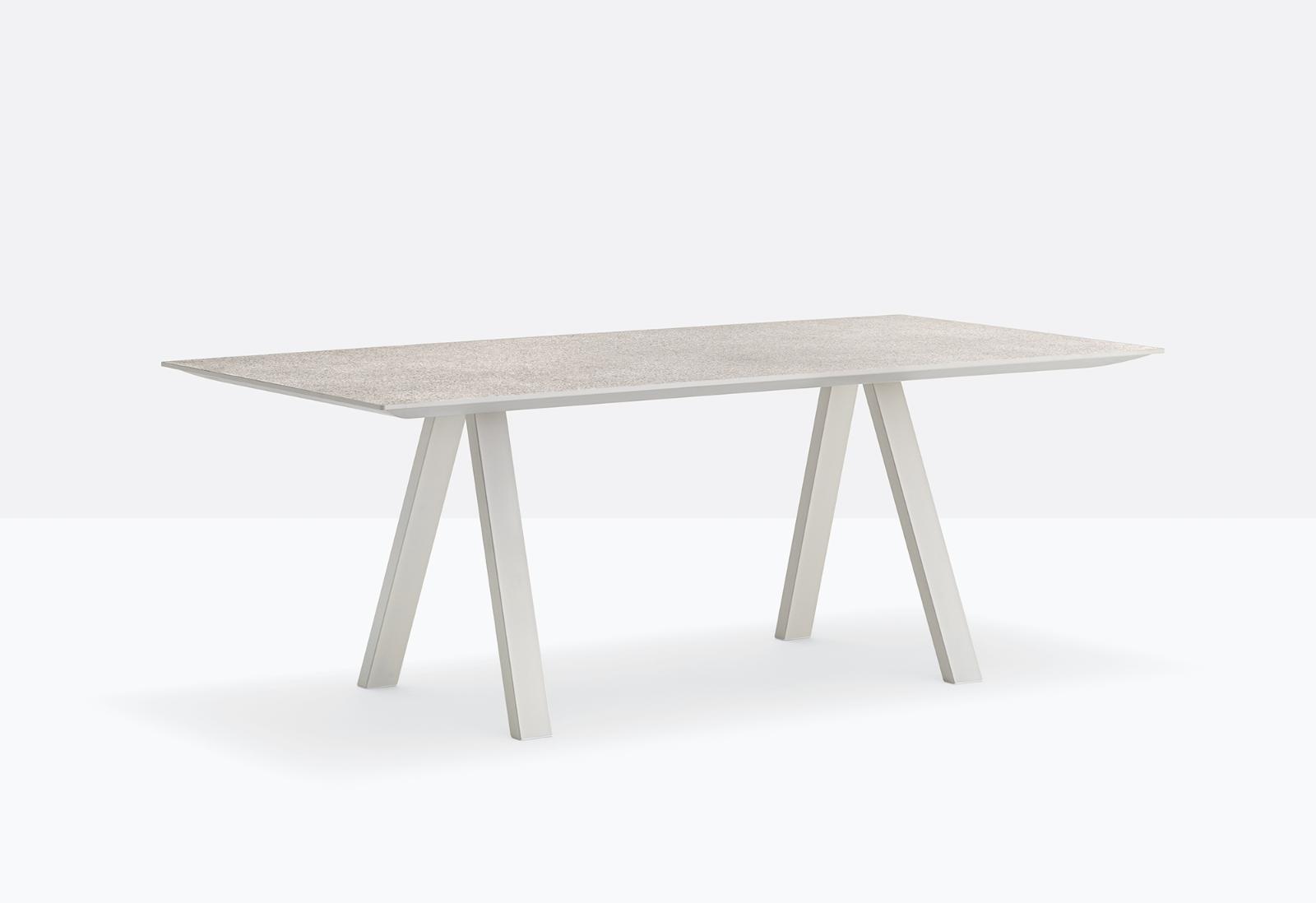 arki table ark outdoor still 05