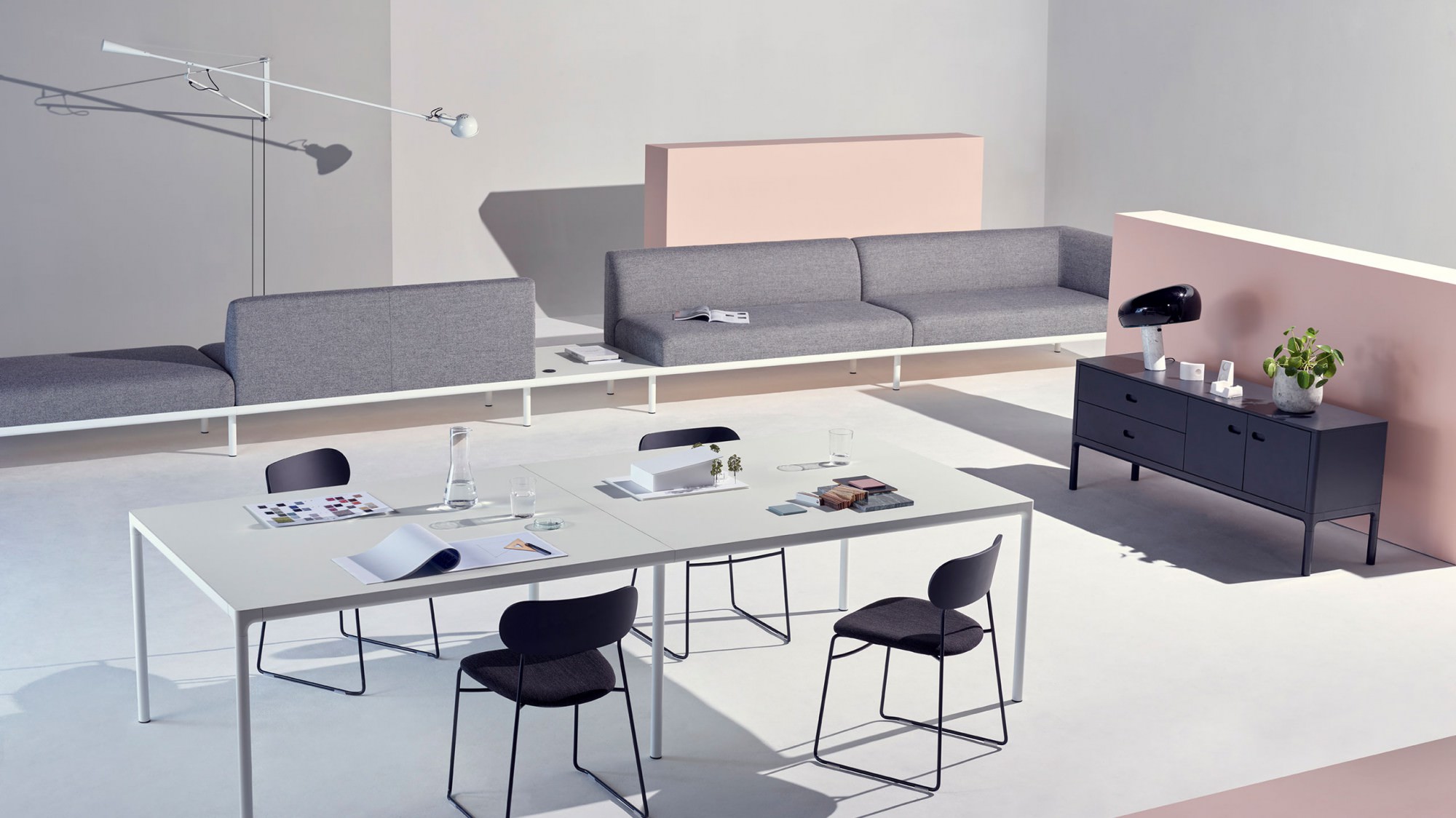 edge linear seating v4 FillWzIwMDAsMTEyNF0